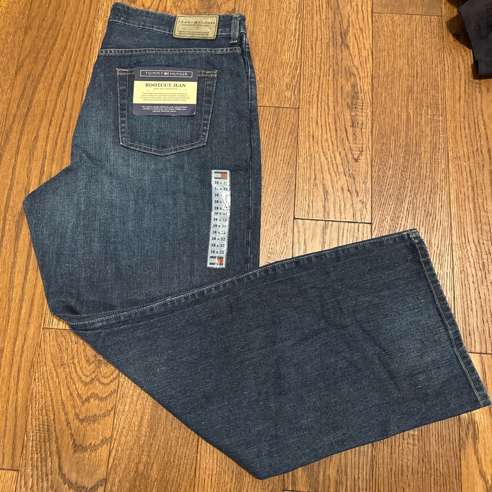 Tommy Hilfiger Men's Indigo Bootcut Jeans